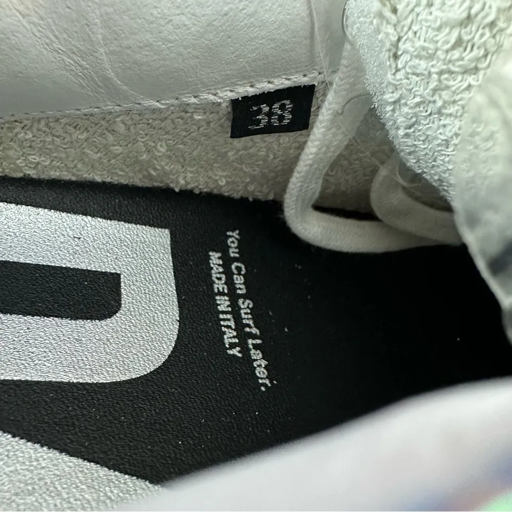 P448 Jack Holographic Tiger Print Iridescent Sneakers White EU38 (US 7.5-8) NEW - Image 8