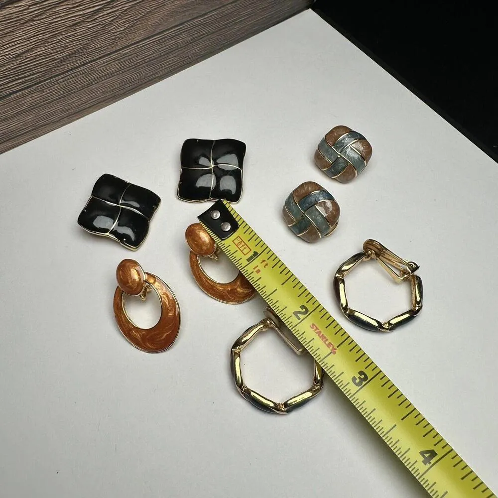 Gold Tone / Enamel Clip - Image 10