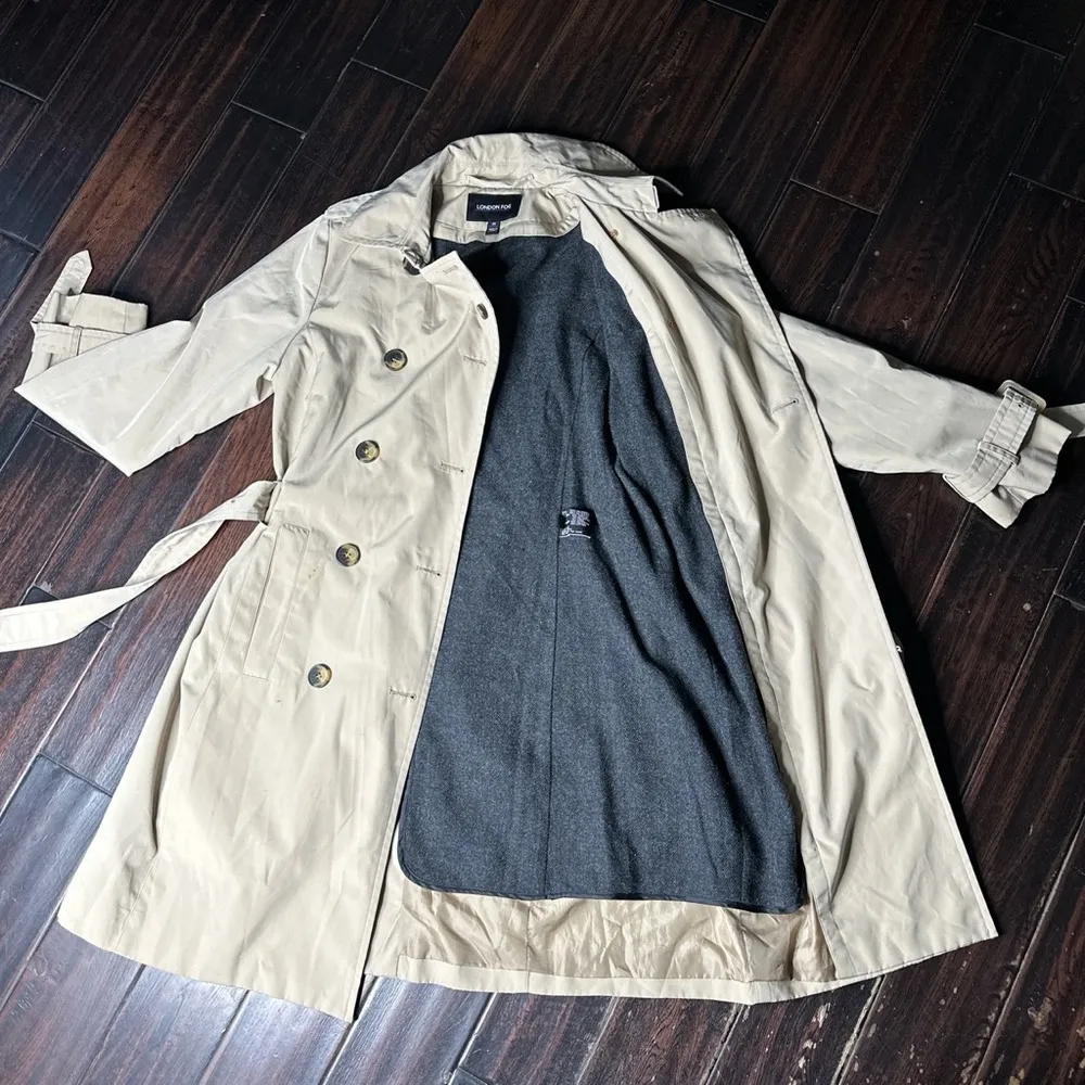 London fog vintage rain jacket coat classic windbreaker with belt and pockets - Image 2