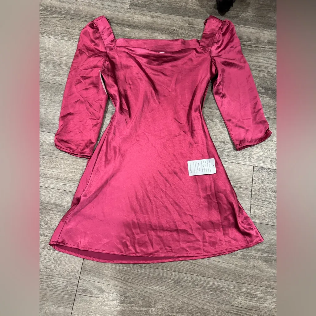 Lush Satin Dress in Vibrant Pink - Image 3