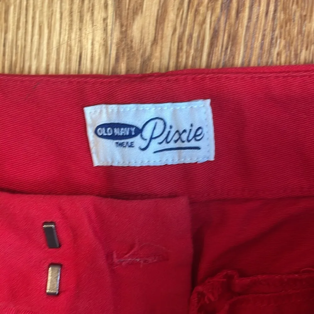 Old Navy High-Waisted Pixie Skinny Ankle Pants - Image 3
