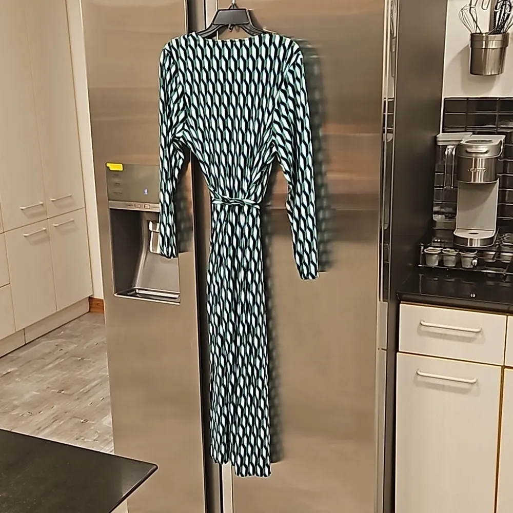💕DVF x TARGET💕 Long Sleeve Midi Arrow Geo Green Wrap Dress XL - Image 9