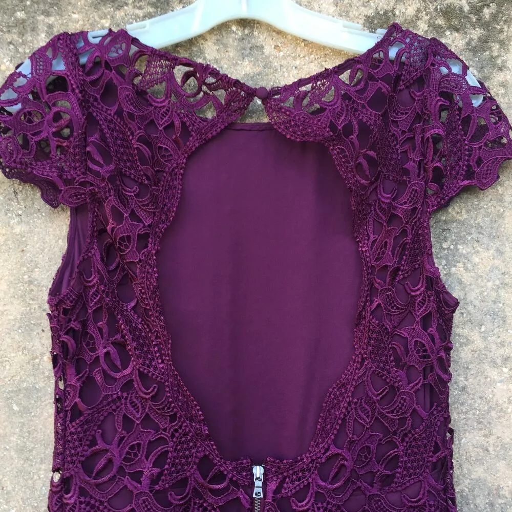 Alice + Olivia Clover Lace Open Back Dress 10 - Image 11