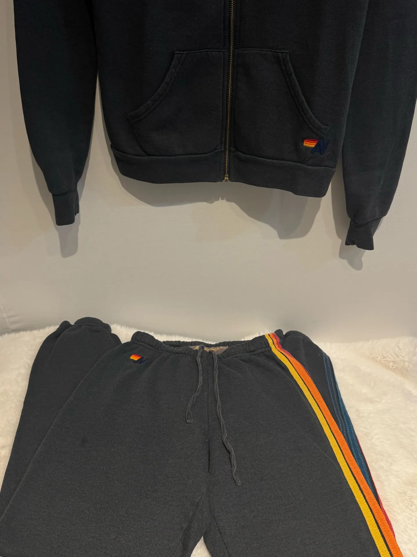 Aviator Nation 5 Stripe Hoodie & Sweatpants Set – Navy – Hoodie XS / Pants S – Preloved - Image 7