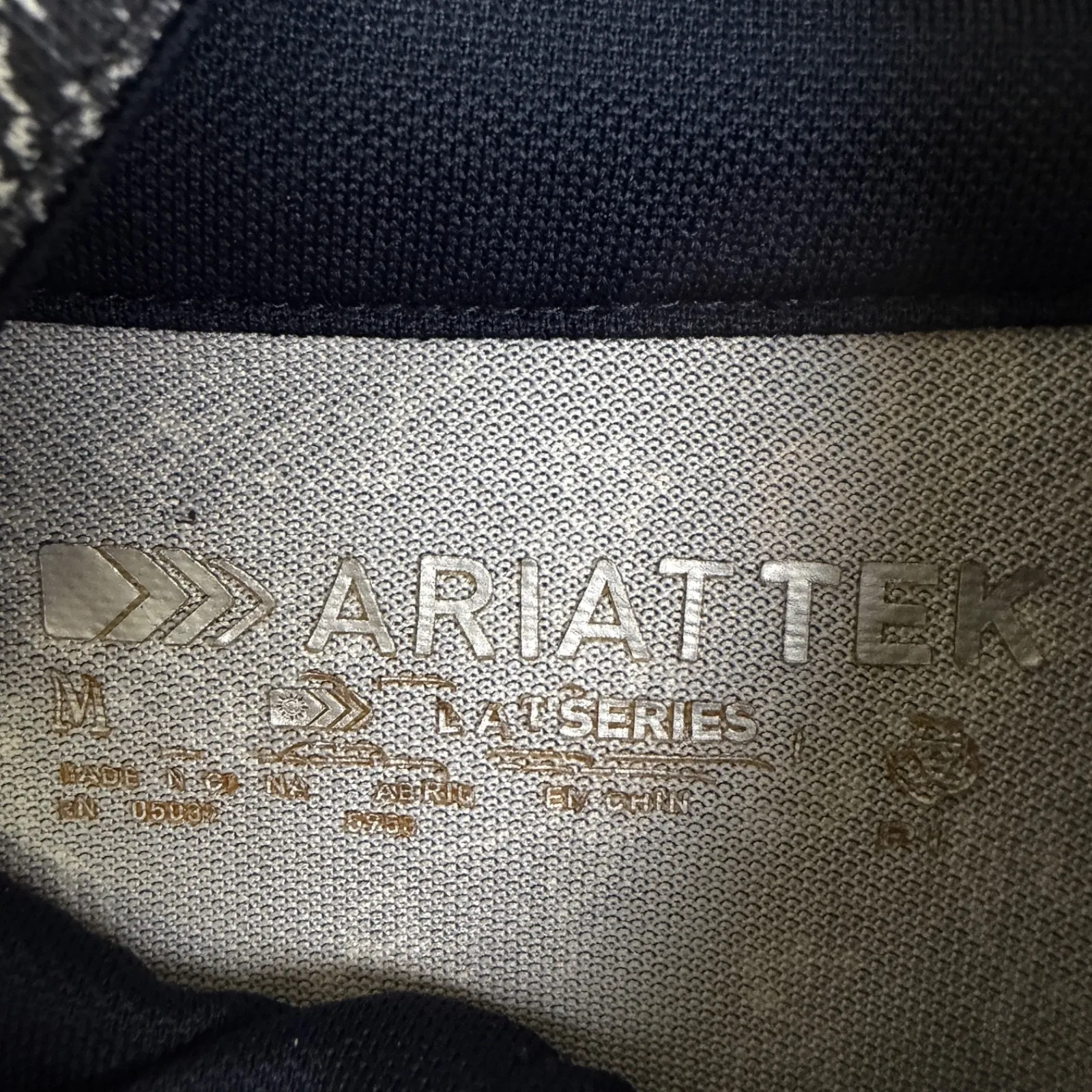 Ariat Tek Heat Series 1/4 Zip Long Sleeve Top Womens Medium Navy Blue Foxes Sun - Image 8