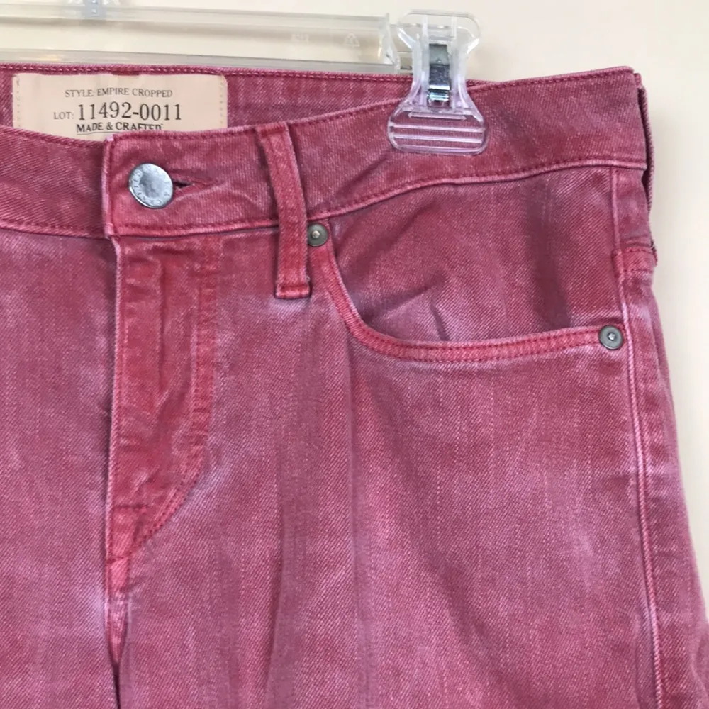 Levi’s Made & Crafted Women’s Empire Cropped Faded Red Skinny Jeans - Image 5