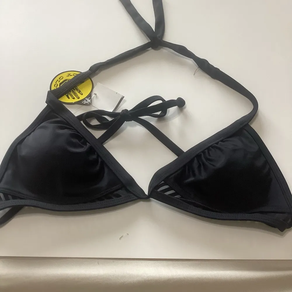 Body Glove Black Triangle Bikini Top with mesh detail size small - Image 6