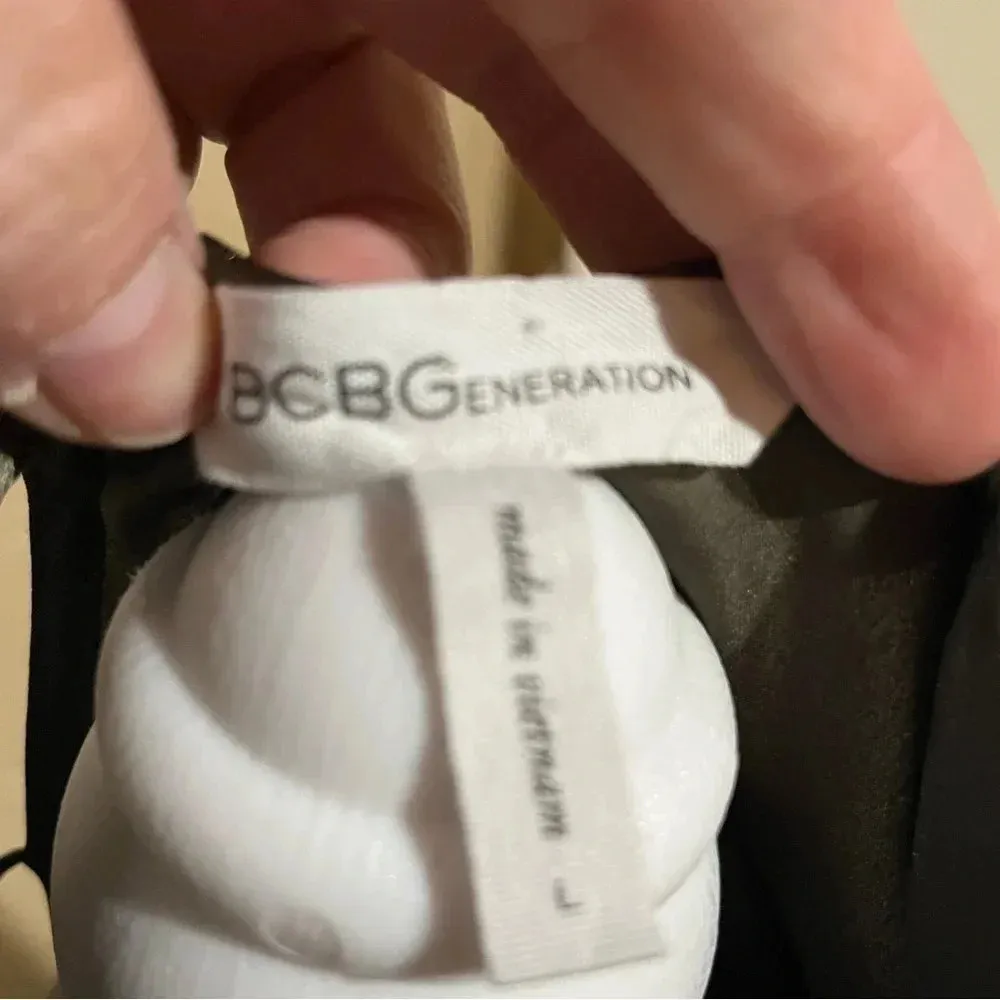 BCBGeneration Brown keyhole Styled Back blouse large - Image 7