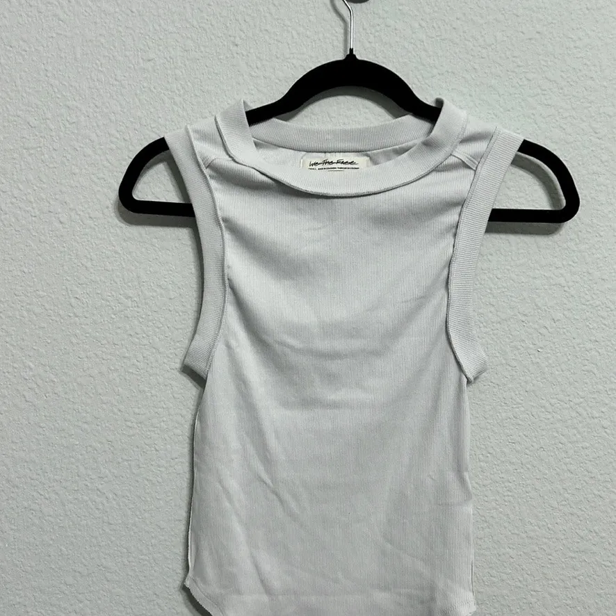 NEW Free People We The Free Kate Tank Light Grey Concrete Size Small Minimalist - Image 6