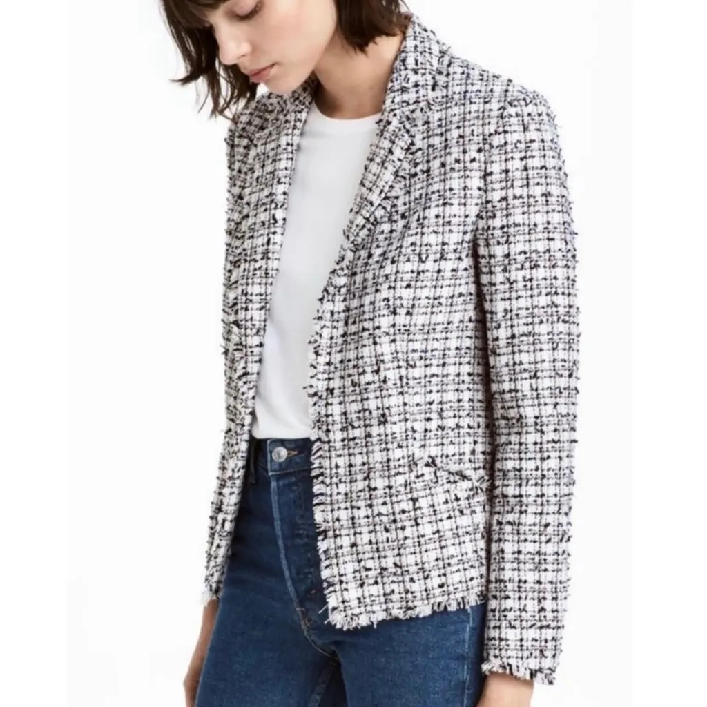 H&M Women’s Textured Tweed Speckled Blazer Jacket Fringe Lined in White Black 12 - Image 2