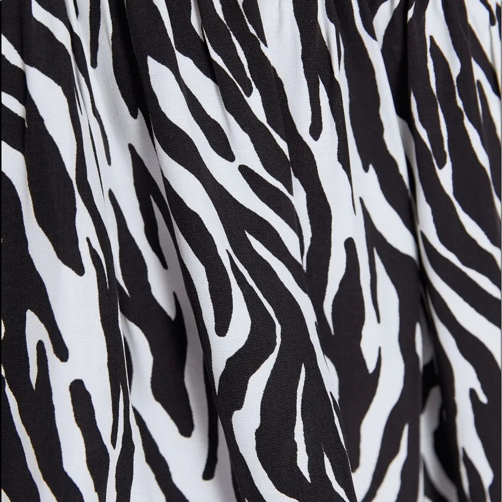 Zara ZEBRA ANIMAL PRINT LONG SLEEVE A-Line DRESS BLACK/WHITE COLOR SIZE XS NEW. - Image 10