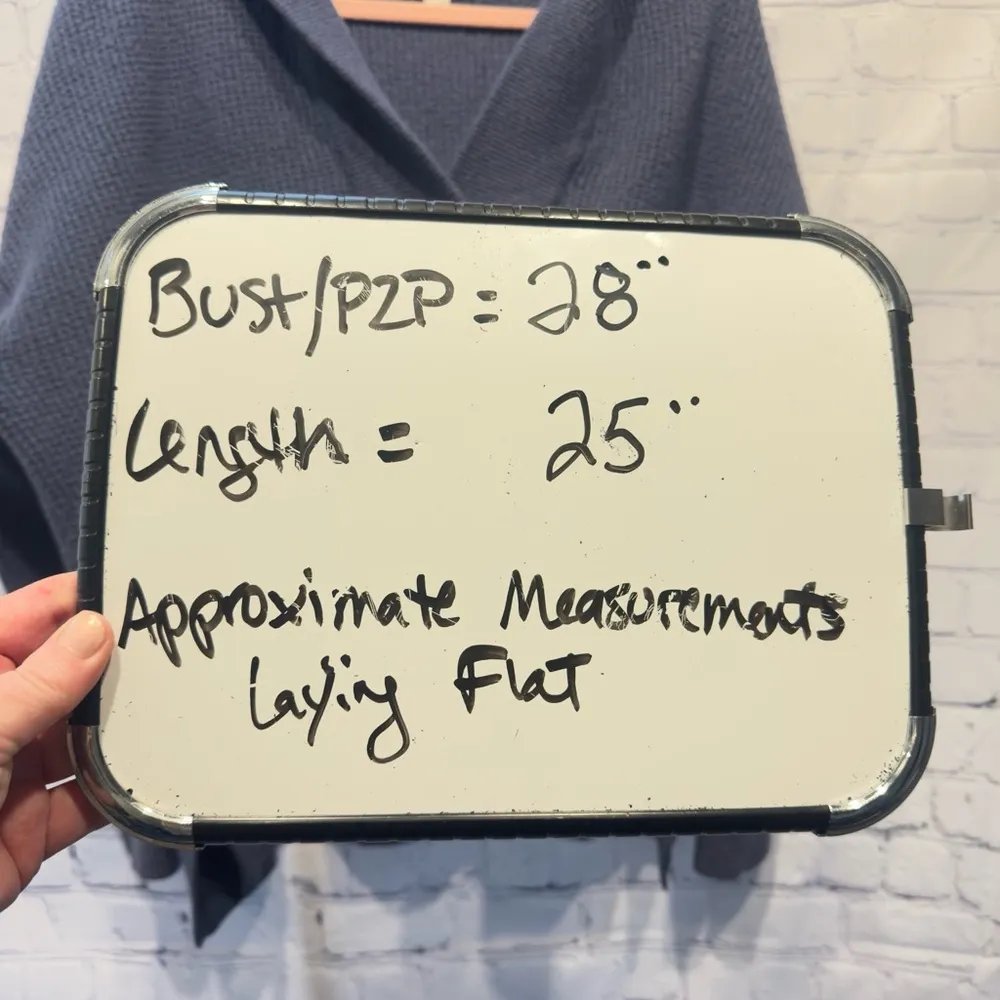 Aerie navy hoodie sweater size Large - Image 2