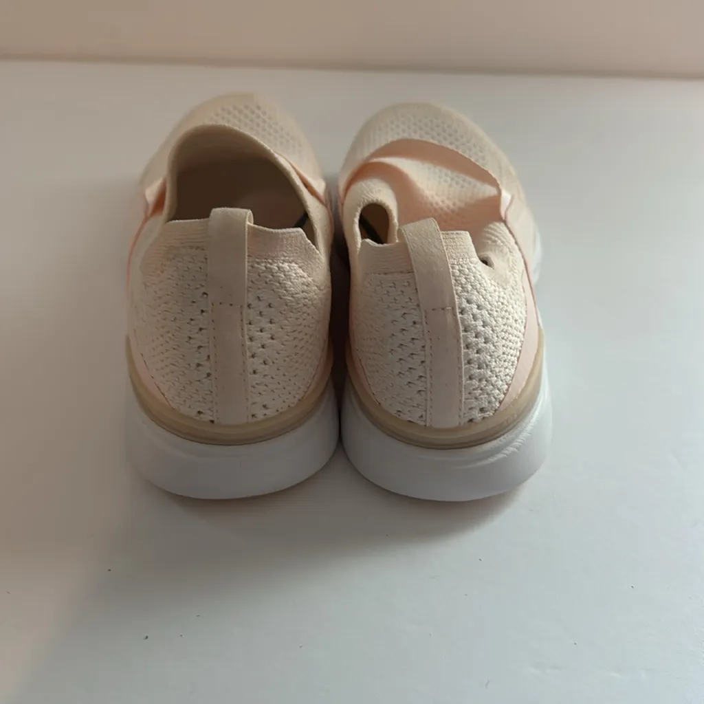 APL Women's Tech Bloom Size 5.5 Sneakers New No Tags Exercise Gym Workout - Image 5