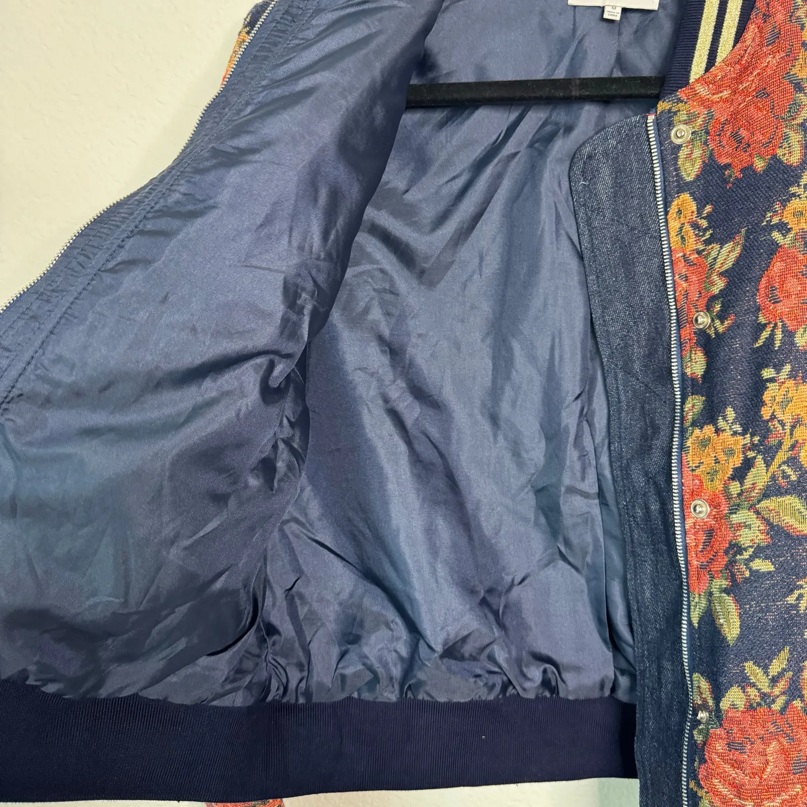 JOA Long Sleeve Floral Bomber Jacket Zip Up Navy Blue Lined Pockets Womens M Size M - Image 6