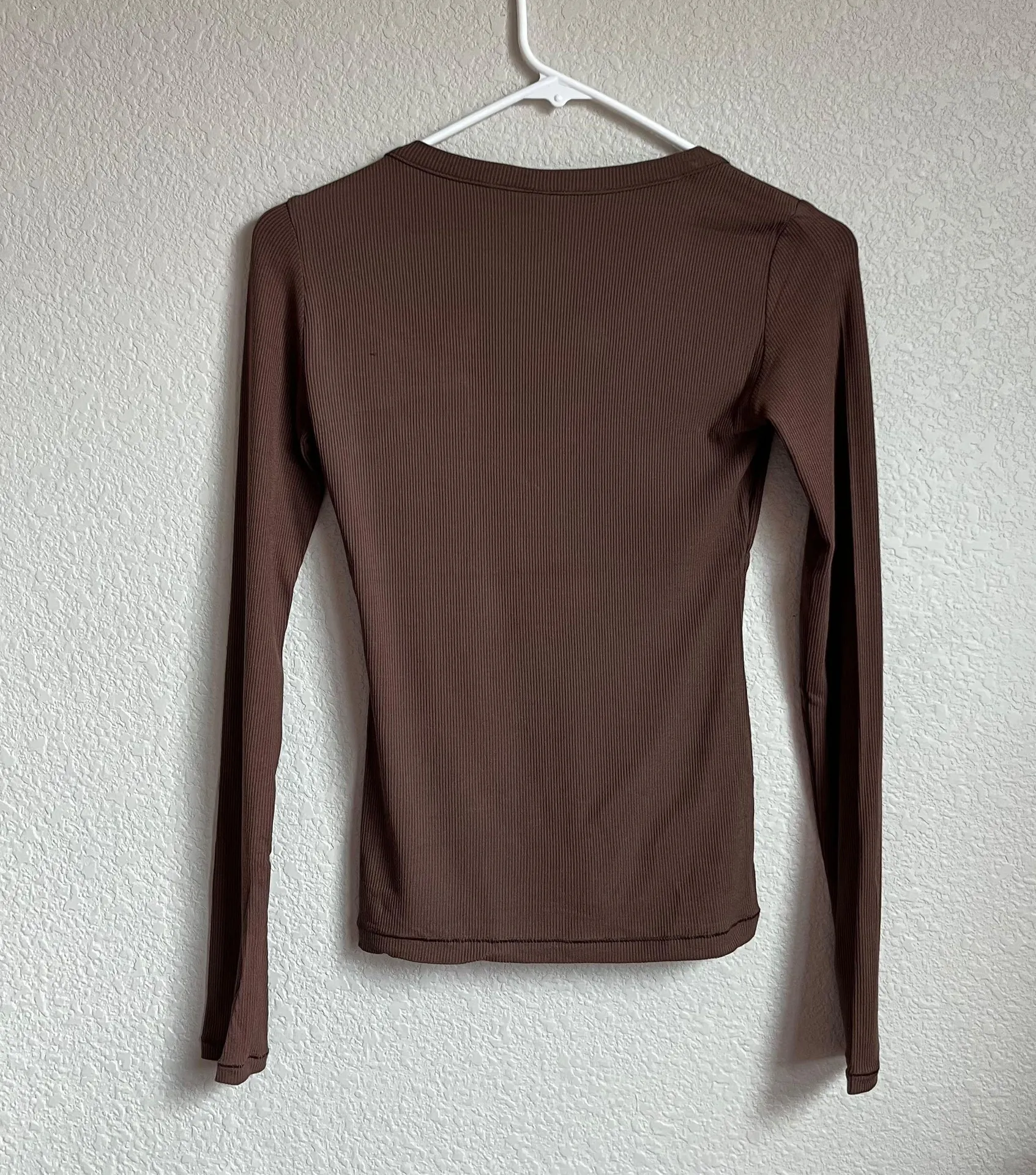 SKIMS New  SOFT LOUNGE SPLIT NECK LONG SLEEVE - Image 3