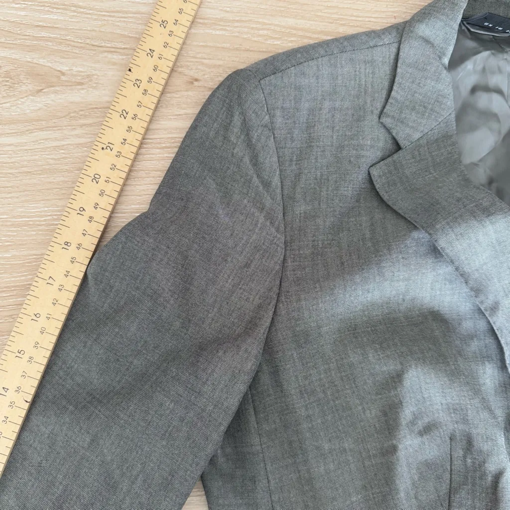 Akris Women’s 14 Grey 2 Button Up Collar Blazer Wool Business Office Career - Image 10