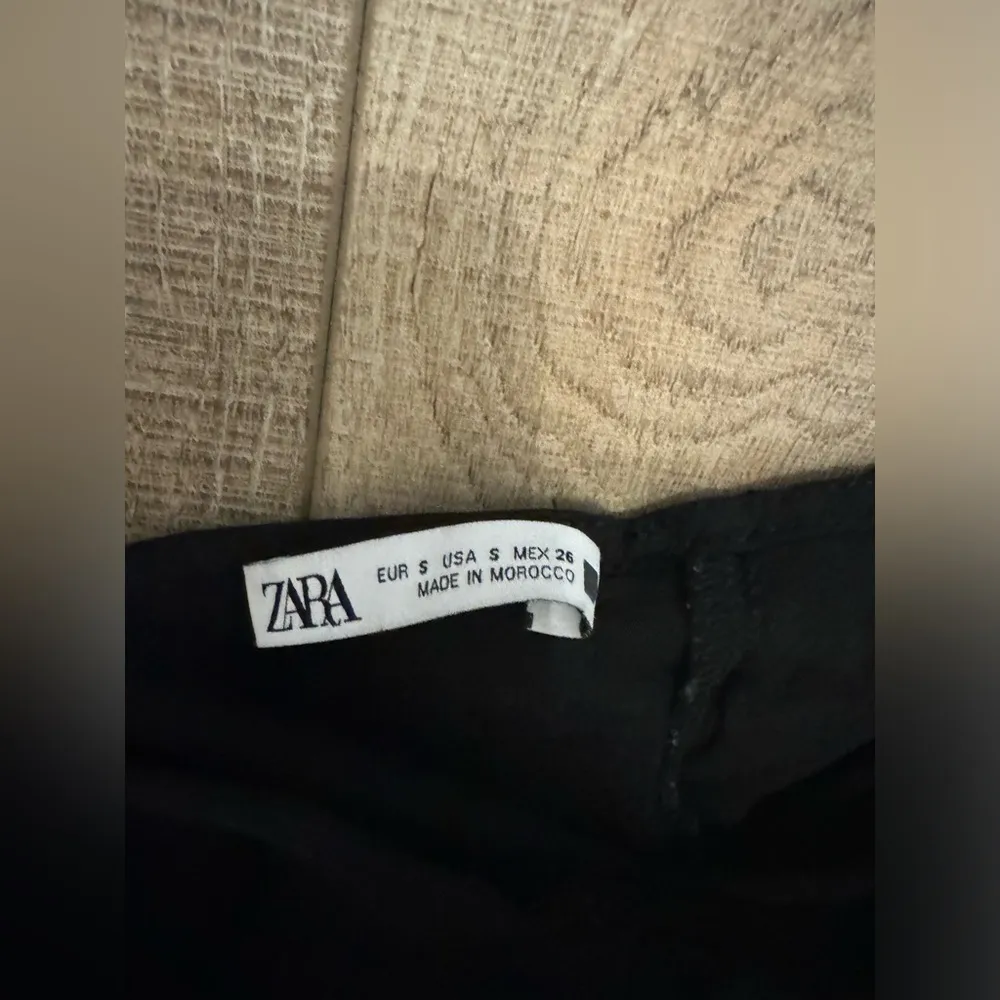 Zara • Ruffle top • Small - Image 9