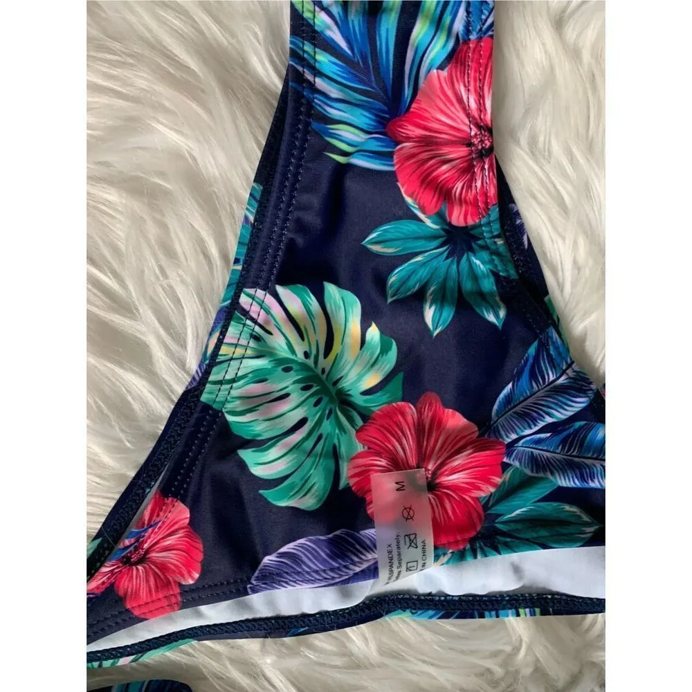 Bikini Hawaii print size medium runs small nwt Blue - Image 3