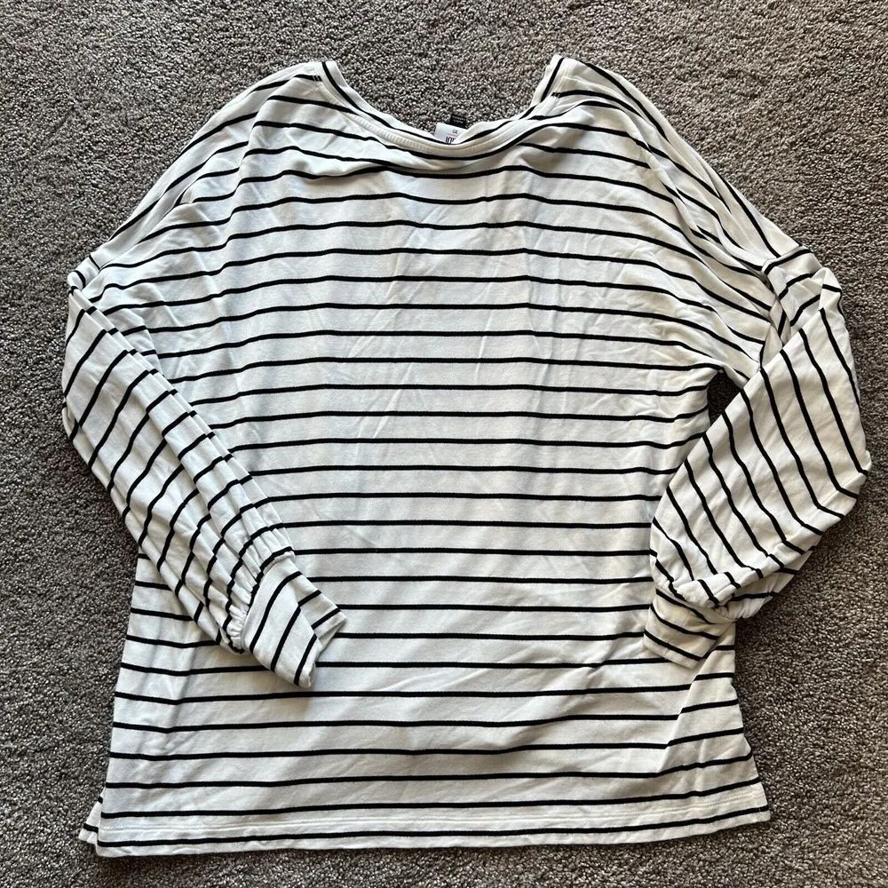 Cabi Relax Game Day white black striped balloon sleeve‎ knit top size XS #5746 - Image 9