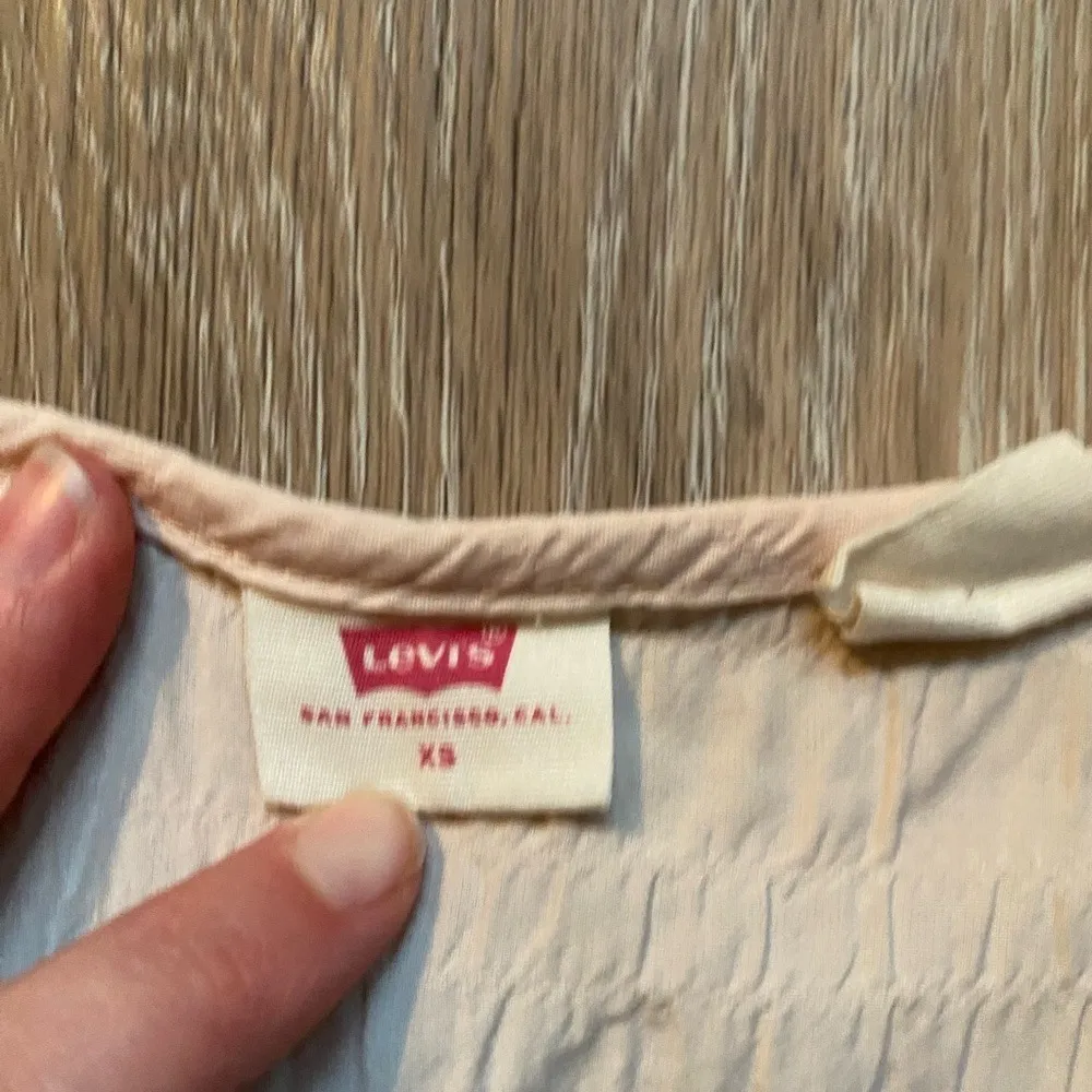 Levi's Puff Sleeve Tie Front Crop Pink Blouse XS Boho Cottage Feminine Ballet - Image 4