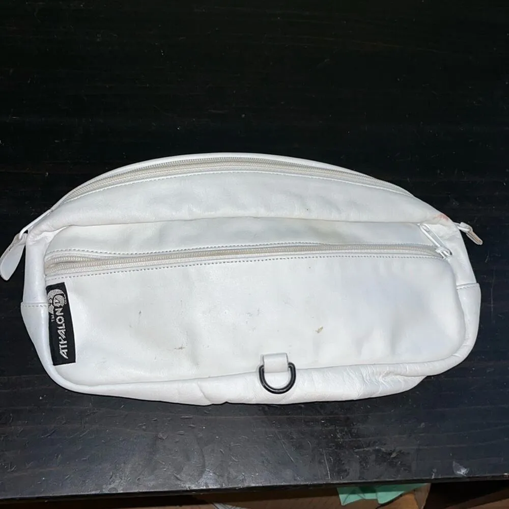 Vintage hip bag unisex leather Fanny pack • waist bag • adjustable strap • vacay - Image 2