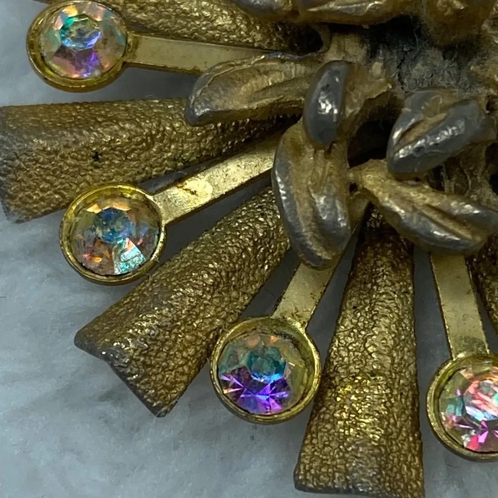 Floral Starburst Jewelry Pin Brooch Iridescent Accent Glass Crystal Rhinestones - Image 10