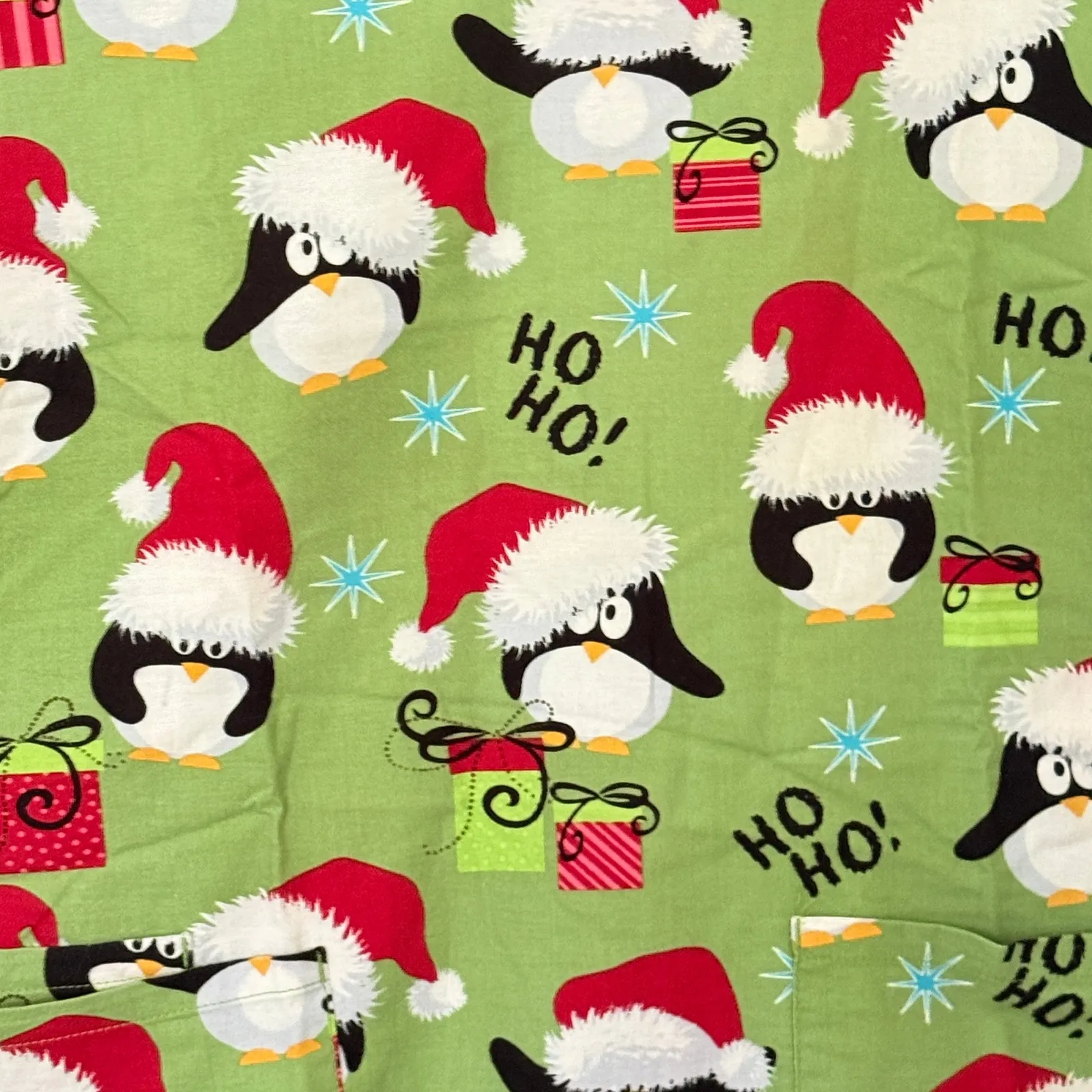 SB Scrub Christmas Penguins Scrub Top‎ Size XS Holiday Festive Work Style - Image 3