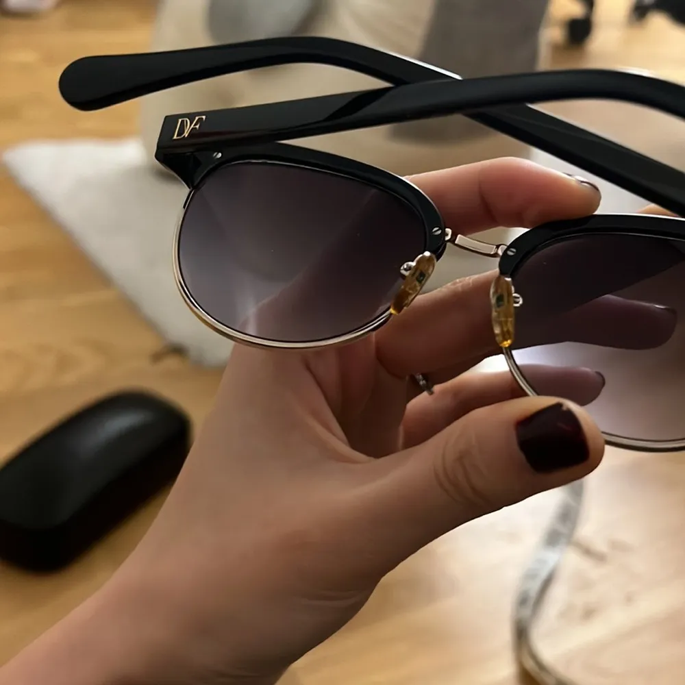 DVF black sunglasses - Image 5