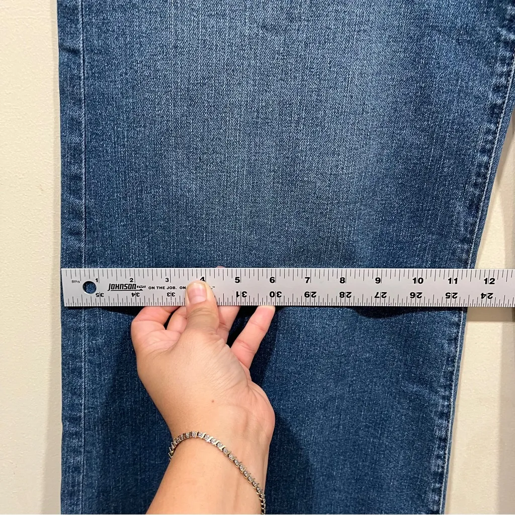 NWT FRAME wide flare jeans denim high waisted size 28 women stretchy material - Image 4