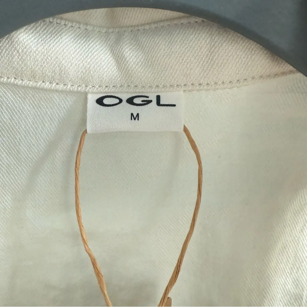 NWT OGL Collared V - Image 4