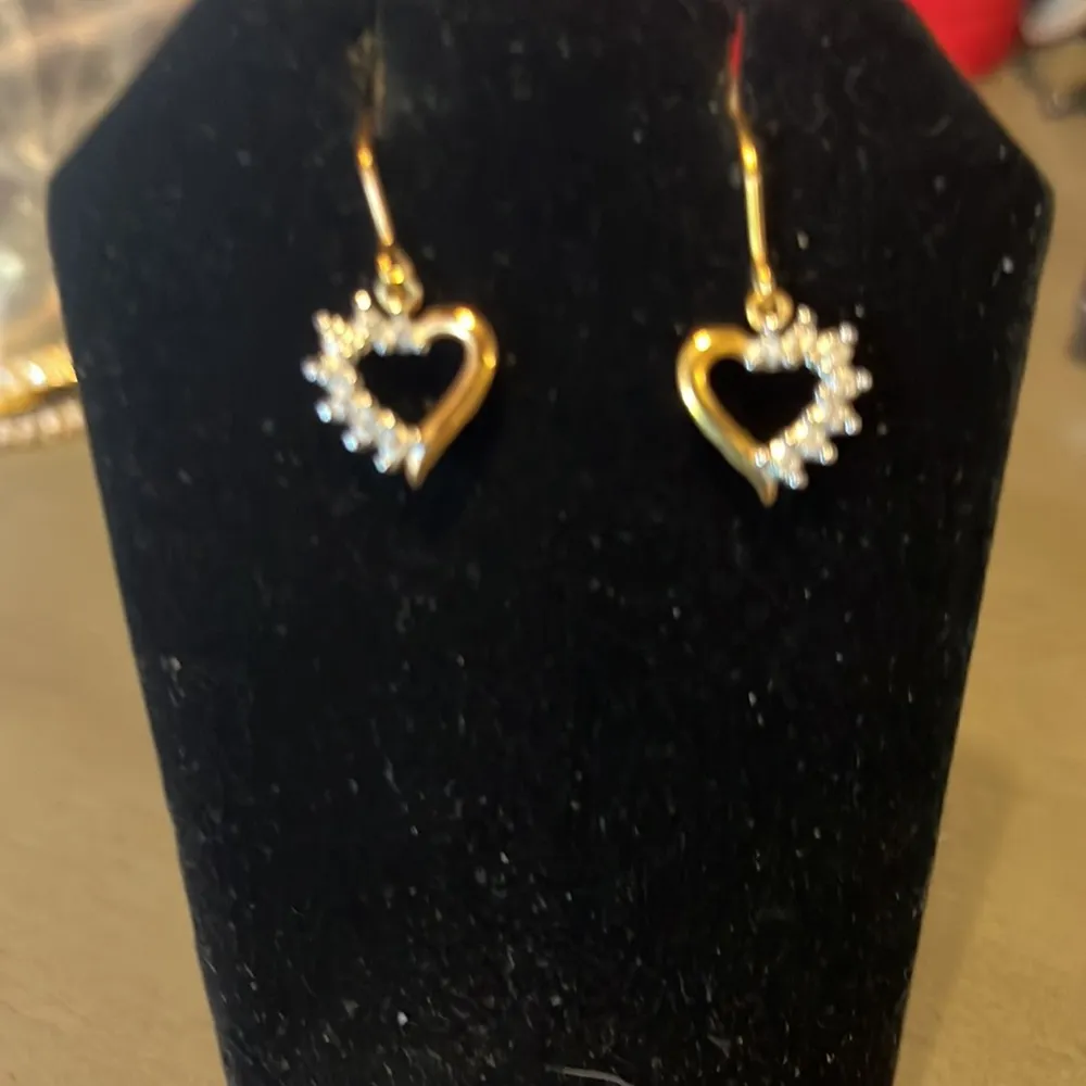 Gold heart earrings with crystal. Perfect for every day or evening. - Image 3