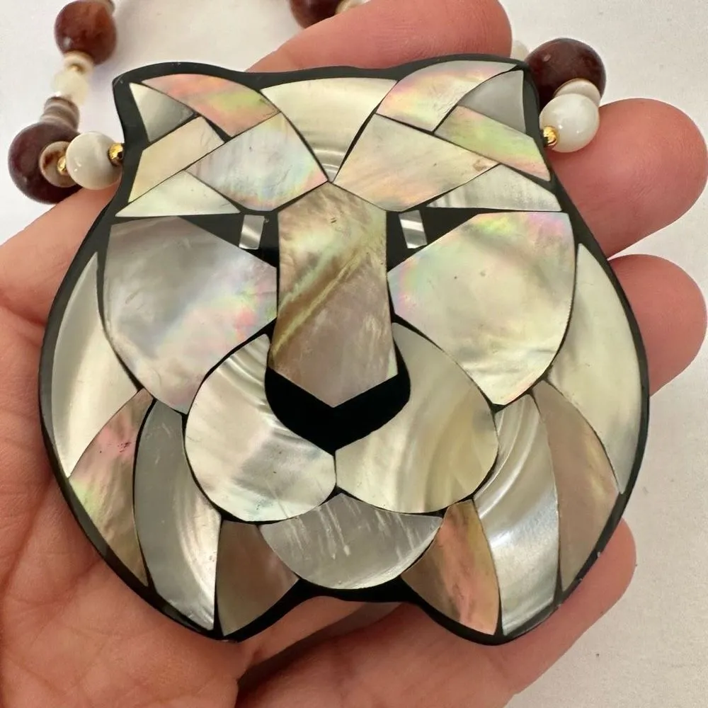 Lee Sands vintage mother of pearl lion pendant necklace Brown - Image 9