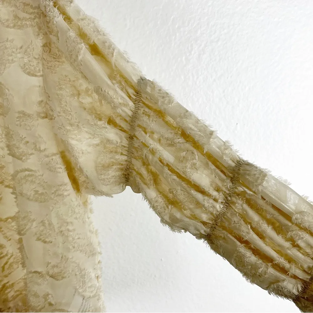 MOON RIVER Cream Crop Raised Polka Dots Lace Trim Sheer Long Sleeves Top Small - Image 5