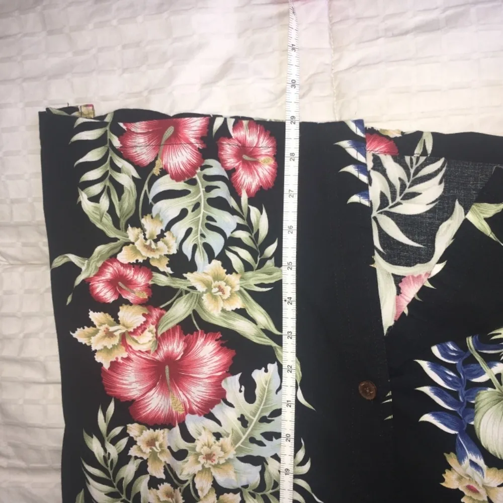 Hawaiian Shirt Black Size L - Image 8
