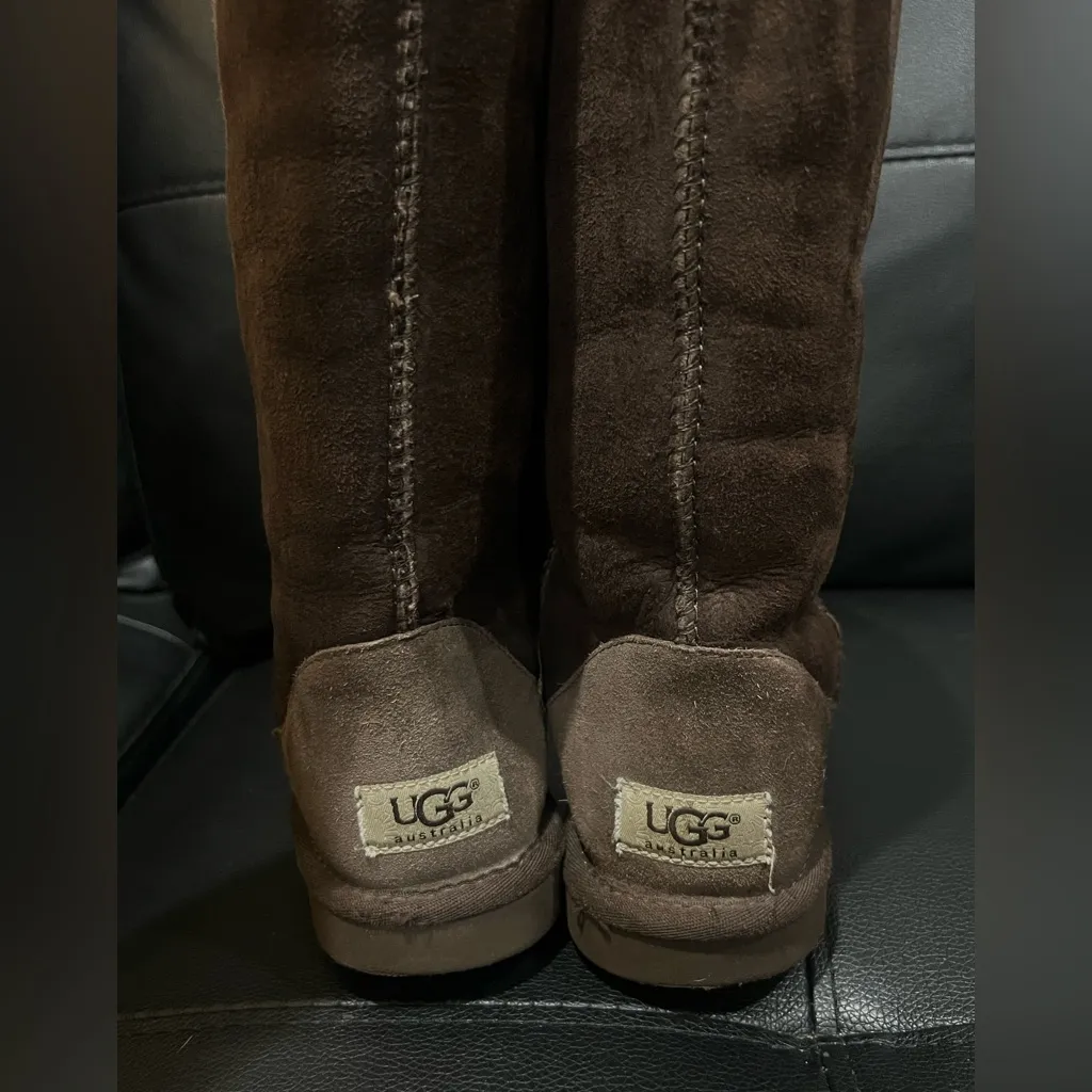UGG Classic Tall Chocolate Brown Boots size 5 good condition of the leather! - Image 6