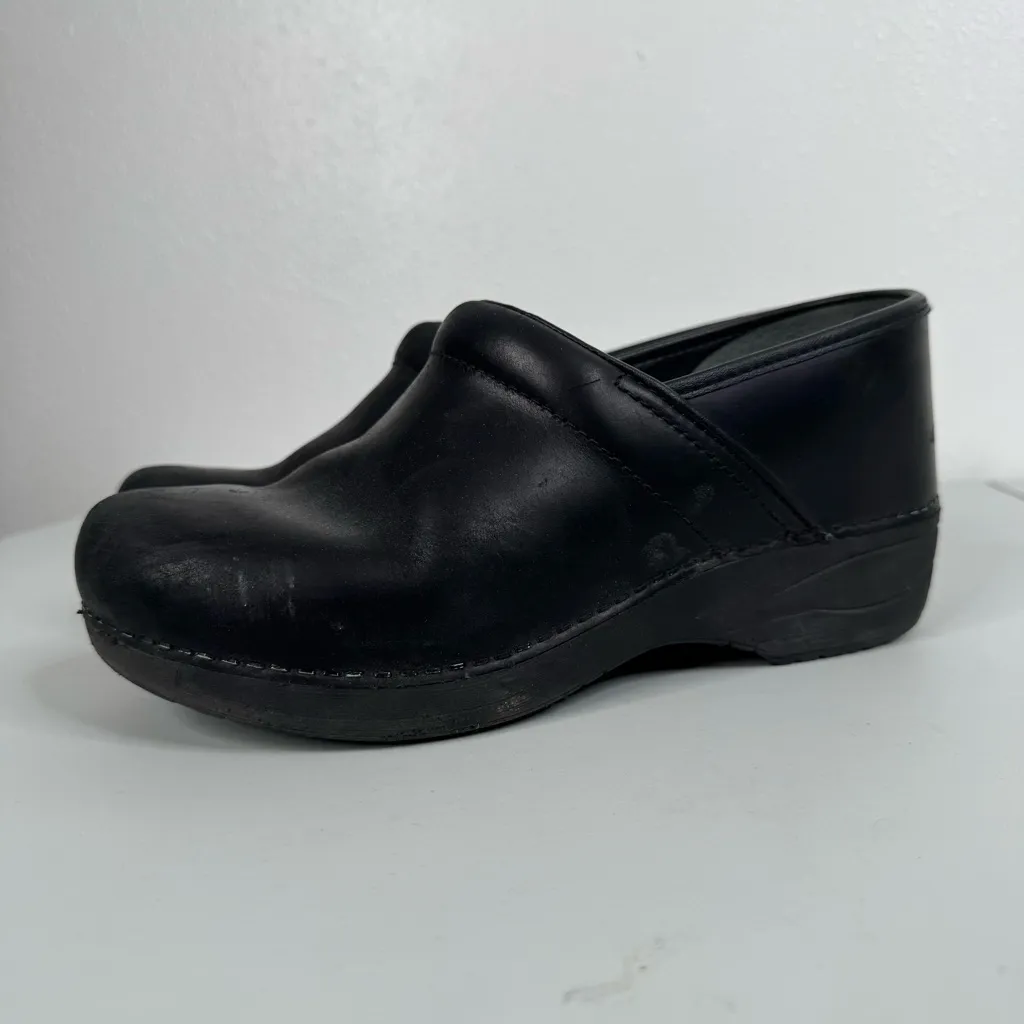 Dansko XP 2.0 Black Clogs Size 40 - Image 3