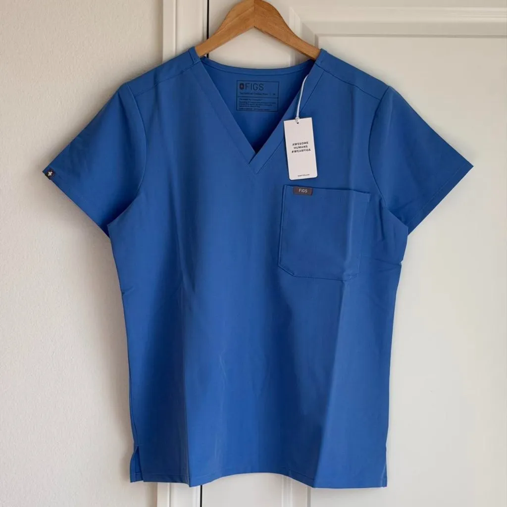 Figs Women's Catarina One Pocket Scrub Top in Ceil Blue, Size Medium - Image 6