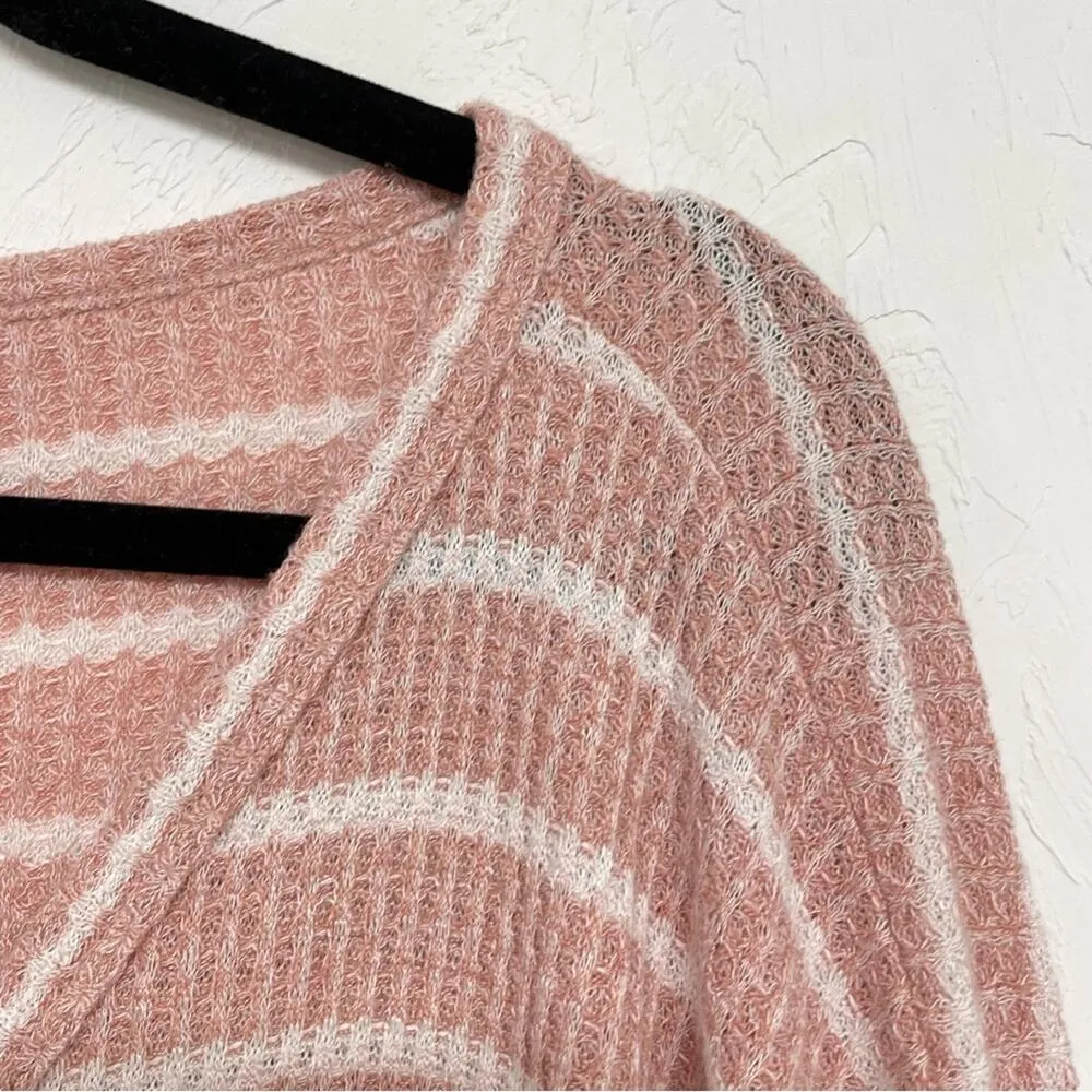 Fantastic Fawn Pink & White Striped Ruffled Sleeve Button Down Blouse Womens L - Image 4