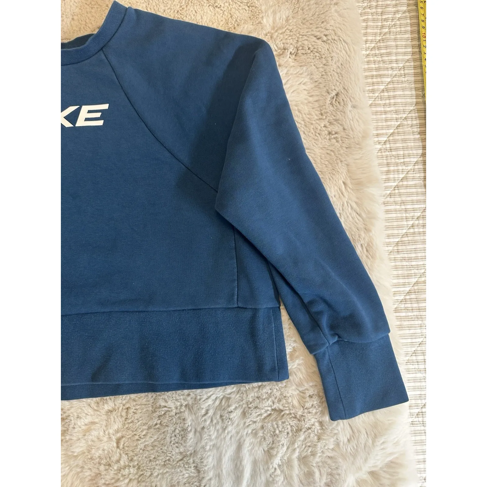 Nike‎ navy blue cropped crewneck sweatshirt  Size S - Image 5