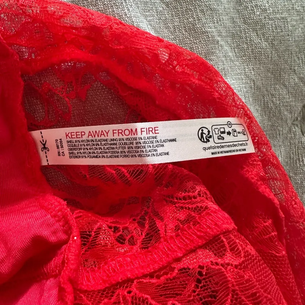 Free People Intimately Red Lace Camisole Size XS NWOT - Image 5