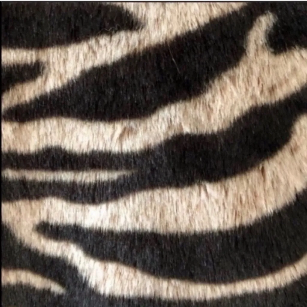 Banana Republic Faux Tiger Fur Bomber Style Short Jacket NWOT XS - Image 7