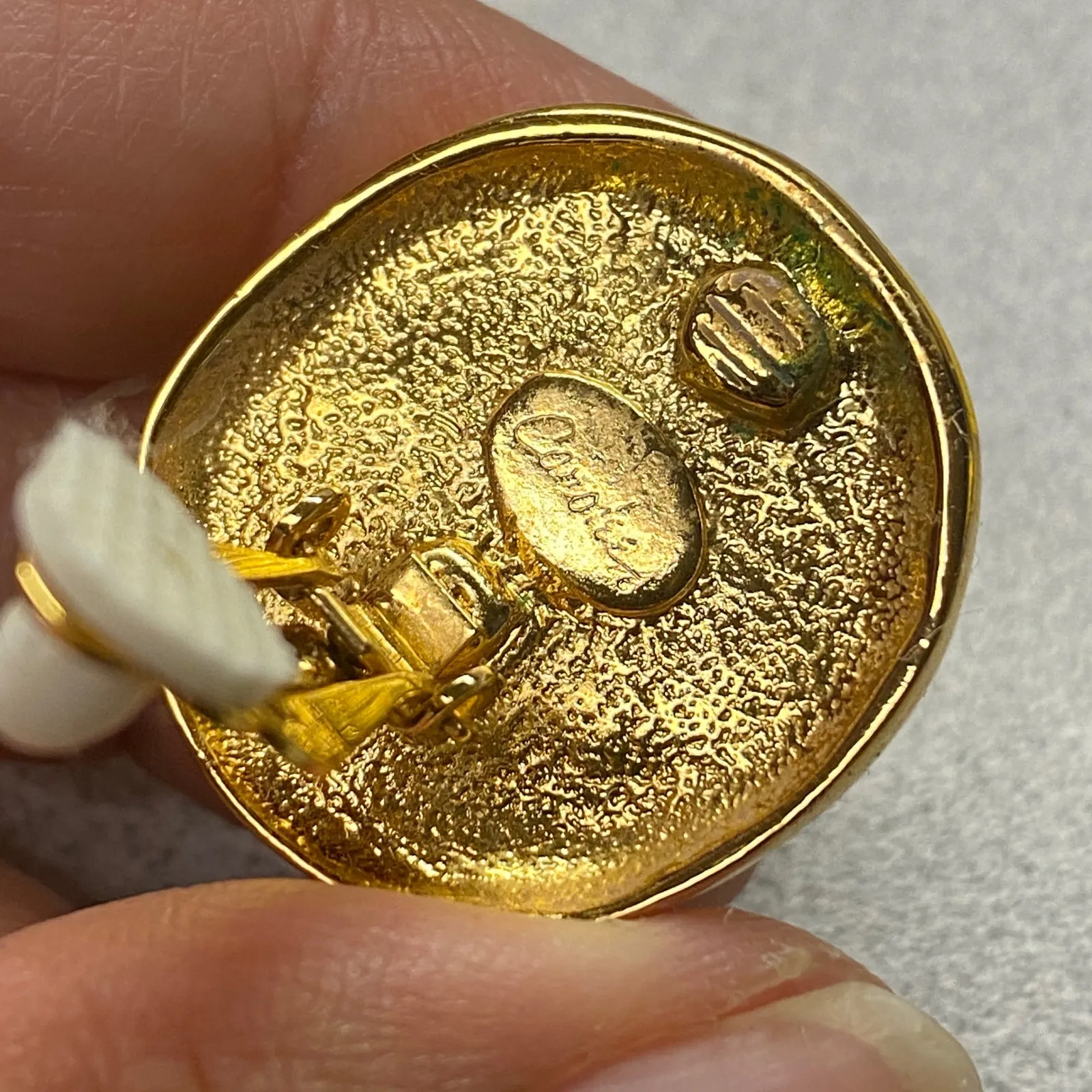 Vintage Classic Gold Tone Faux Pearl Button Clip On Earrings Style - Image 7