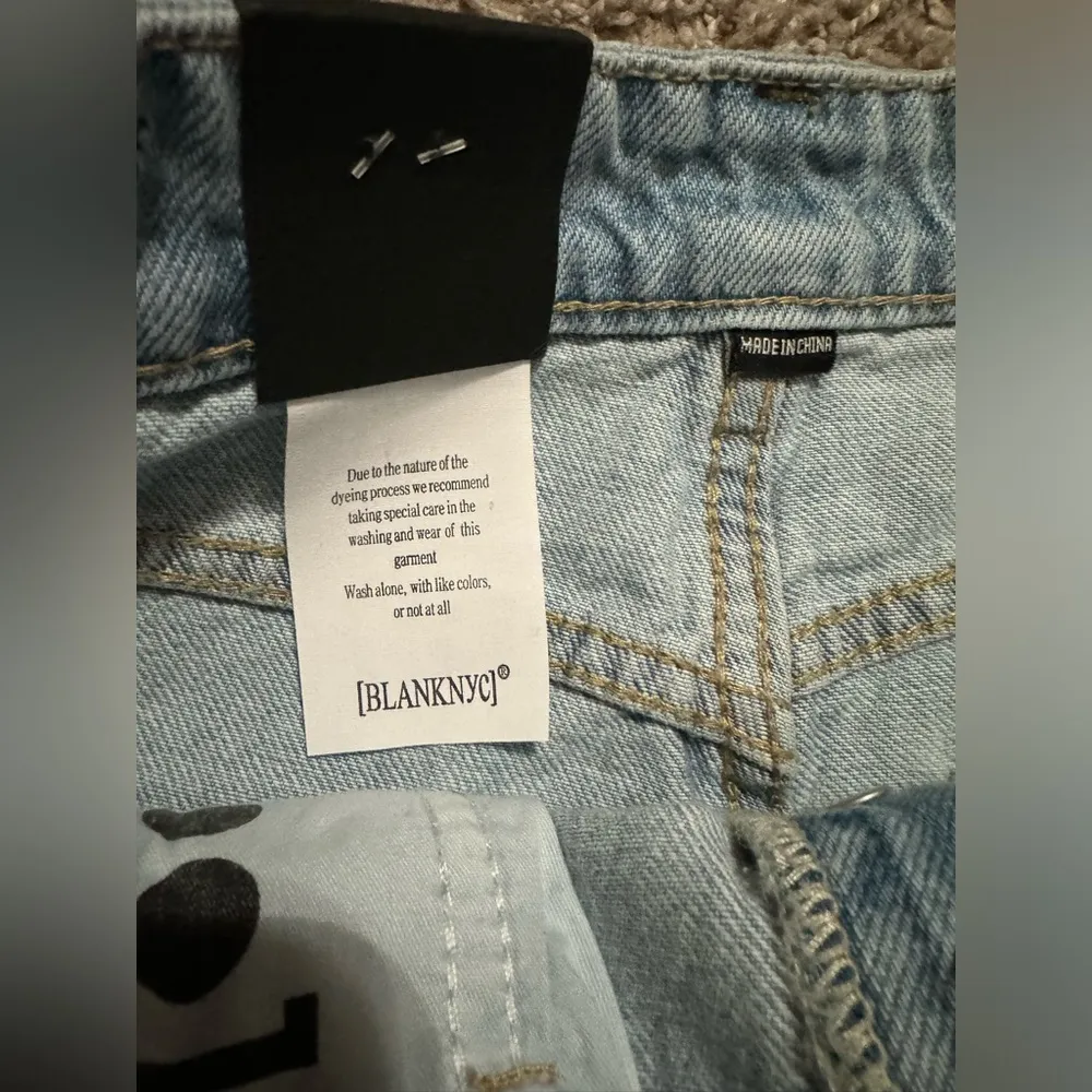 BlankNYC The Barrow Light Wash Denim Distressed Shorts - Image 4