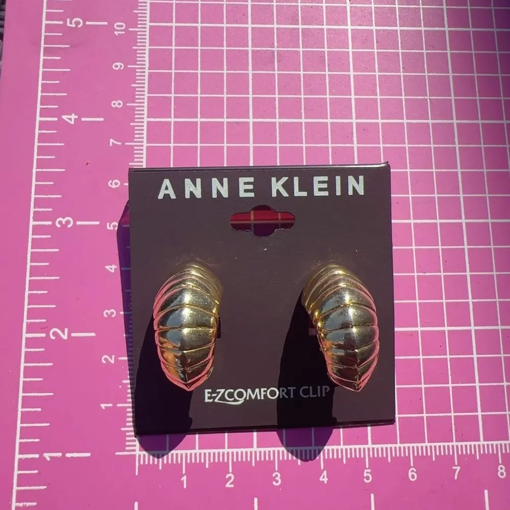 Anne Klein comfort clip on earrings gold tone new with tag - Image 2