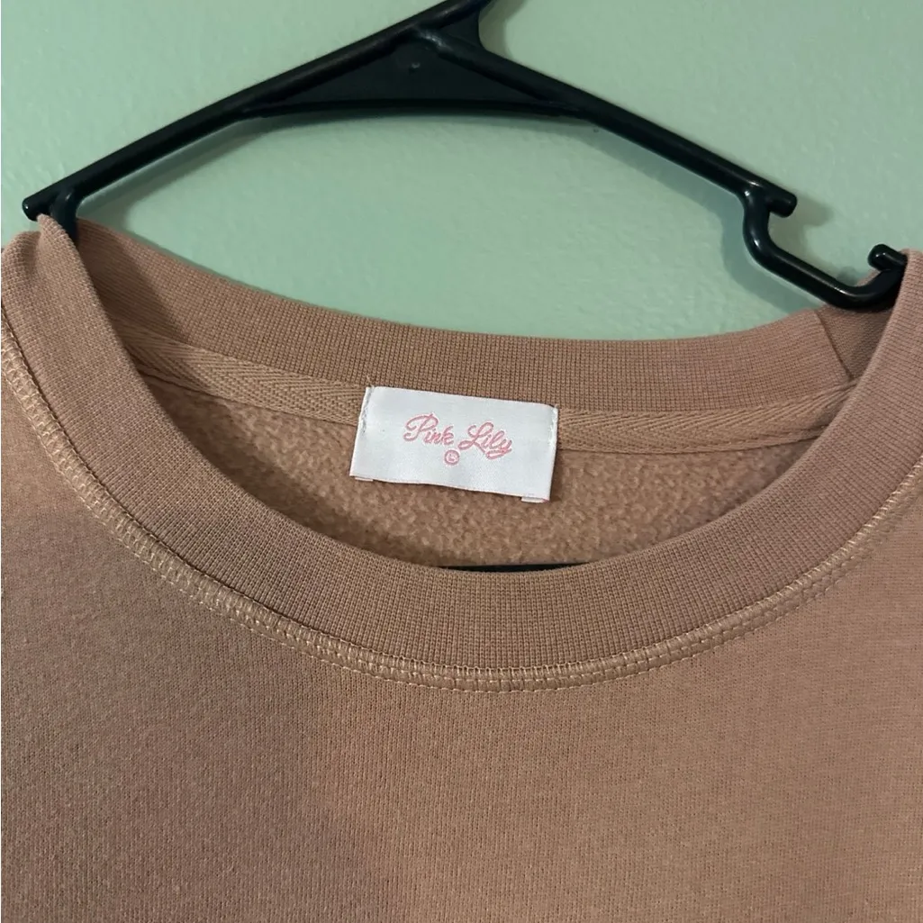 Pink Lily Tan Mama Sweatshirt - Image 3