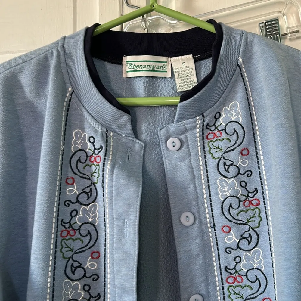 Vintage Shenanigans Blue Embroidered light jacket or cardi - Image 4
