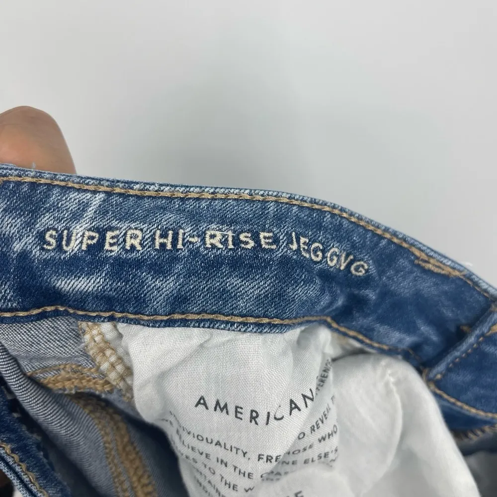 American Eagle Next Level Stretch Distressed Super High Rise Jeggings SZ 6 - Image 3