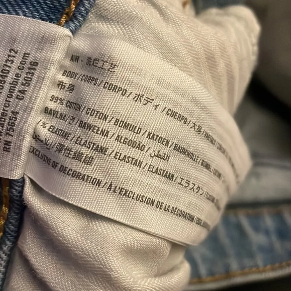 Abercrombie & Fitch Women’s High Rise 4” Shorts Size 28 / 6 - Image 5