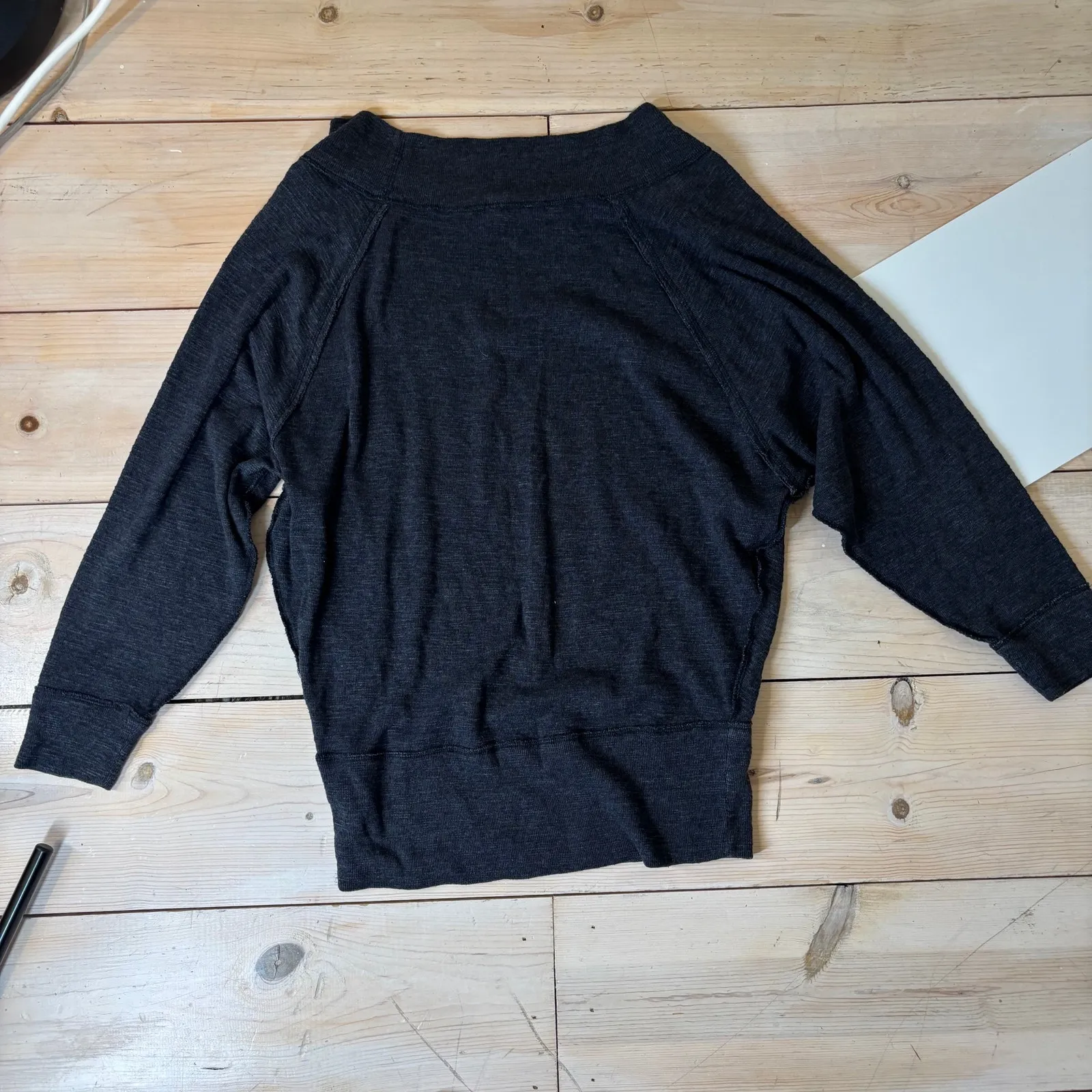 Free People We The Free EUC Women's Gray Oversized Palisades Pullover Sweater M - Image 5