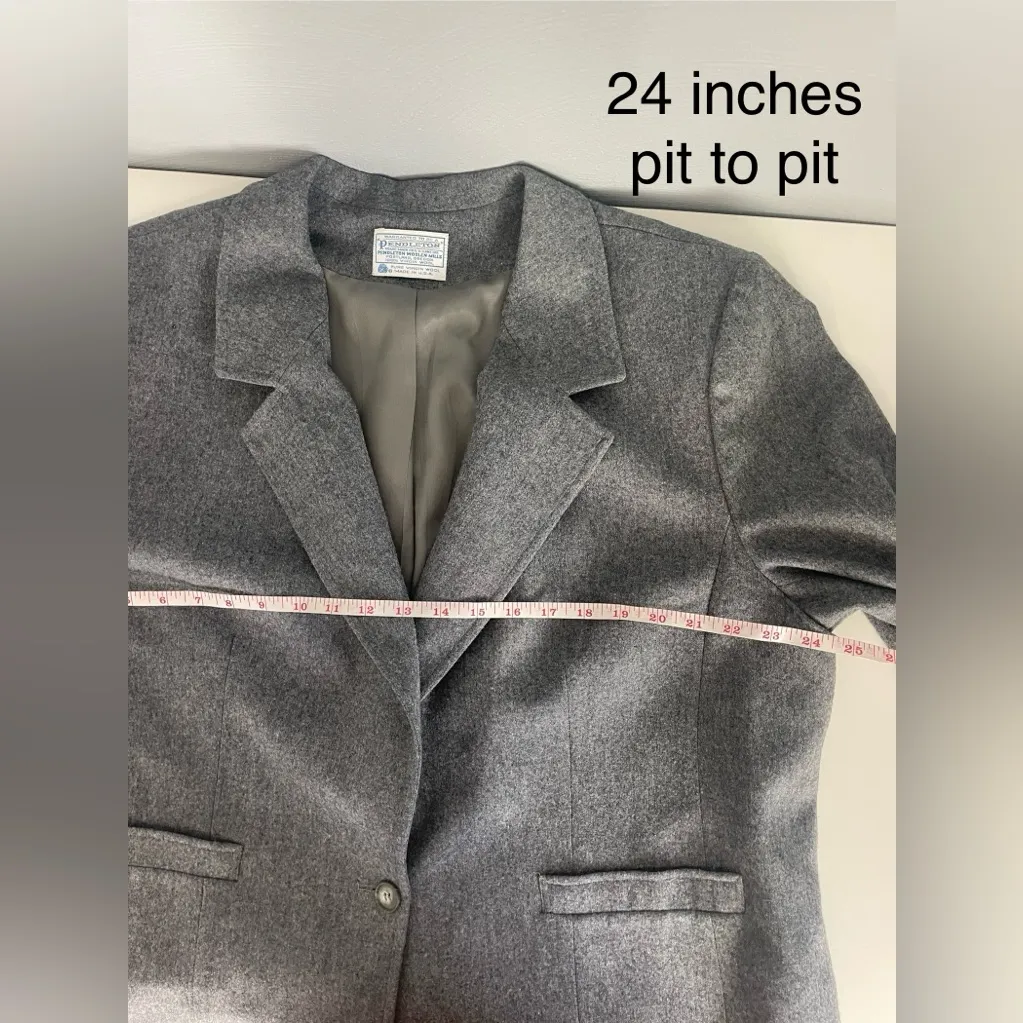 Authentic Pendleton Grey Wool Jacket, Fully Lined, Excellent Vintage Condition - Image 5